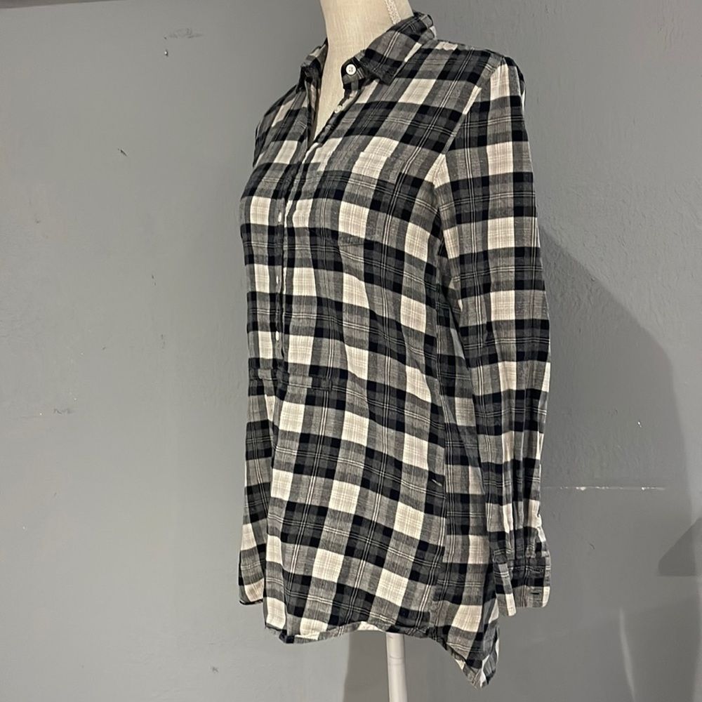 J Crew soft cotton flannel button down with one pocket in the front